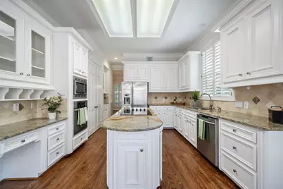 11918 Queensbury Lane, Houston, TX 77024 - Photo 15