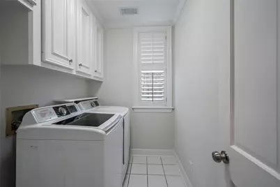 11918 Queensbury Lane, Houston, TX 77024 - Photo 43