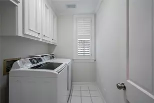 11918 Queensbury Ln, Houston, TX 77024 - Photo 43