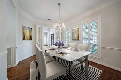 11918 Queensbury Lane, Houston, TX 77024 - Photo 9