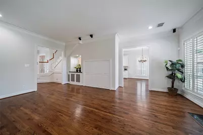 11918 Queensbury Lane, Houston, TX 77024 - Photo 21