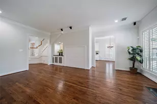 11918 Queensbury Ln, Houston, TX 77024 - Photo 21
