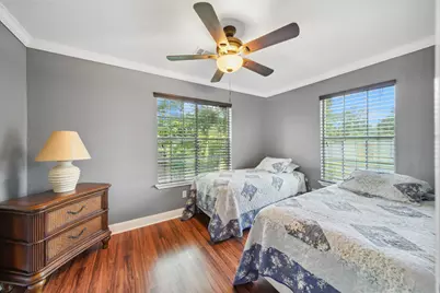 11642 Borderwood Drive, Houston, TX 77013 - Photo 17