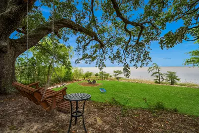 205 Lakeway Circle, Anahuac, TX 77514 - Photo 35