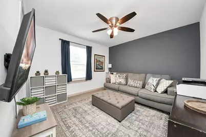 205 Lakeway Circle, Anahuac, TX 77514 - Photo 5