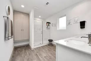 205 Lakeway Circle, Anahuac, TX 77514 - Photo 21