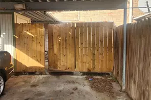 73 E Park W Dr, Houston, TX 77072 - Photo 7