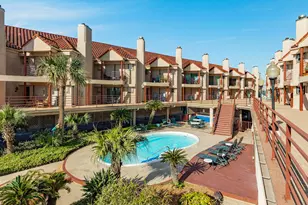 7312 Seawall Blvd, Galveston, TX 77551 - Photo 3