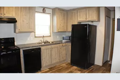 12240 Farm Market 1383, Schulenburg, TX 78956 - Photo 15