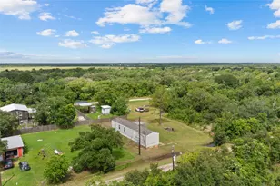 6304 Sexto St, Brazoria, TX 77422 - Photo 3
