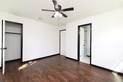 9015 Vinearbor Street, Houston, TX 77033 - Photo 19