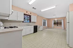 3309 Thornwood Way, Huntsville, TX 77340 - Photo 11