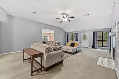 3309 Thornwood Way, Huntsville, TX 77340 - Photo 7