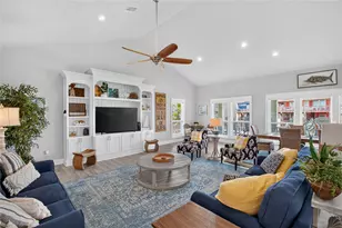 866 Kahla Dr, Crystal Beach, TX 77650 - Photo 11