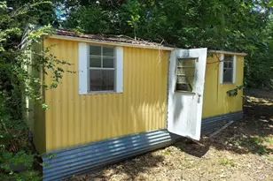 343 NW Martin Luther King Dr, De Kalb, TX 75559 - Photo 17