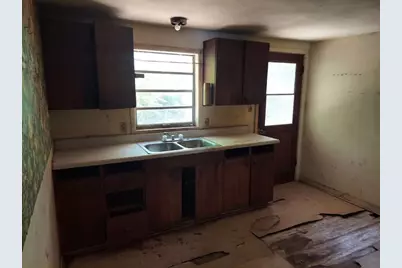 343 NW Martin Luther King Drive, De Kalb, TX 75559 - Photo 11