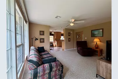 114 Edgewater Street, Clute, TX 77531 - Photo 15