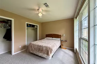 114 Edgewater St, Clute, TX 77531 - Photo 19