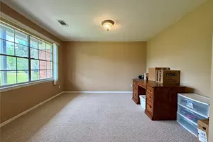 114 Edgewater St, Clute, TX 77531 - Photo 7