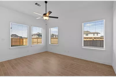 12019 Canal View Boulevard, Mont Belvieu, TX 77523 - Photo 9