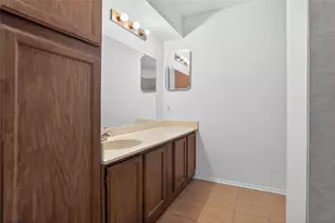 8299 Cambridge St, Houston, TX 77054 - Photo 21
