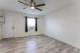 2219 72nd St, Galveston, TX 77551 - Photo 9