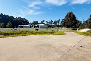 12 County Rd 5037, Cleveland, TX 77327 - Photo 3