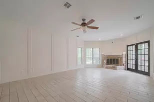 5210 Holly View Dr, Houston, TX 77091 - Photo 3