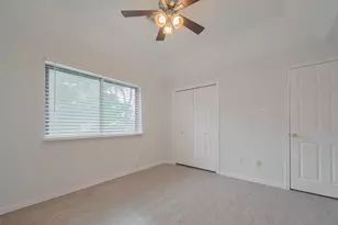 5210 Holly View Dr, Houston, TX 77091 - Photo 23