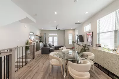 5306 Creekmont Timbers Trail, Houston, TX 77091 - Photo 11