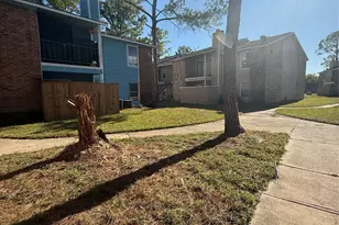 7402 Alabonson Rd, Houston, TX 77088 - Photo 11