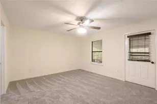 138 Summer Pl, Huntsville, TX 77340 - Photo 11