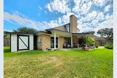 11930 Meadow Crest Drive, Meadows Place, TX 77477 - Photo 15