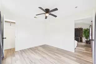 4506 Linninger Ln, Dickinson, TX 77539 - Photo 19