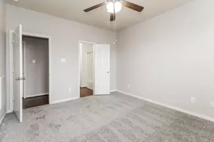 9446 Green Mills Dr, Houston, TX 77070 - Photo 11