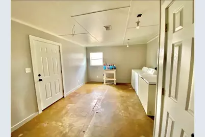 2500 E Houston Avenue, Crockett, TX 75835 - Photo 13