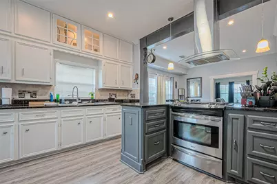 118 Jenkins Street, Houston, TX 77003 - Photo 9