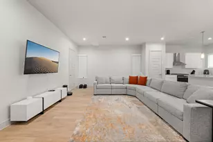 5722 Rucio Ln, Houston, TX 77092 - Photo 5