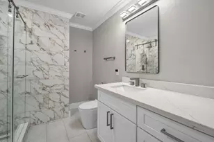 550 Slumberwood Dr, Houston, TX 77013 - Photo 11