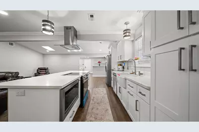 550 Slumberwood Drive, Houston, TX 77013 - Photo 3