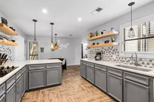 110 Hanover Ln, Panorama Village, TX 77304 - Photo 13