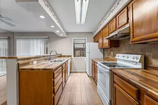 5917 Fairdale Ln, Houston, TX 77057 - Photo 7