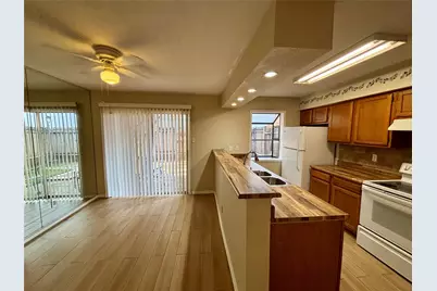 5917 Fairdale Lane #6, Houston, TX 77057 - Photo 3