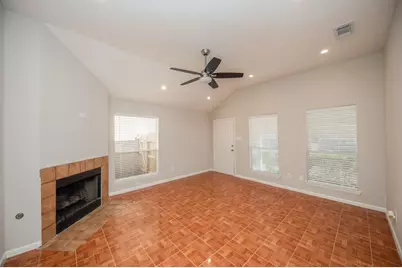 121 Coffee Lane, Lake Jackson, TX 77566 - Photo 5