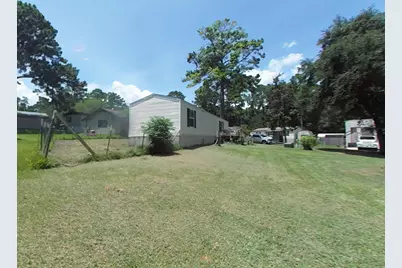 152 E Oak Shadows, Onalaska, TX 77360 - Photo 3