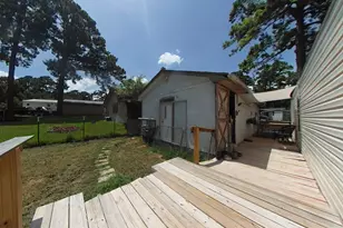 152 E Oak Shadows, Onalaska, TX 77360 - Photo 11