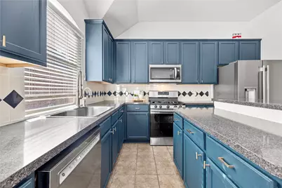 2625 Emerald Springs Court, Pearland, TX 77584 - Photo 13