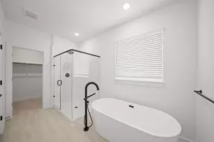 2826 Clapbread Ln, Rosenberg, TX 77471 - Photo 15