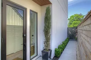 6017 San Felipe St, Houston, TX 77057 - Photo 3