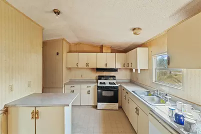 520 County Road 3372, Cleveland, TX 77327 - Photo 11